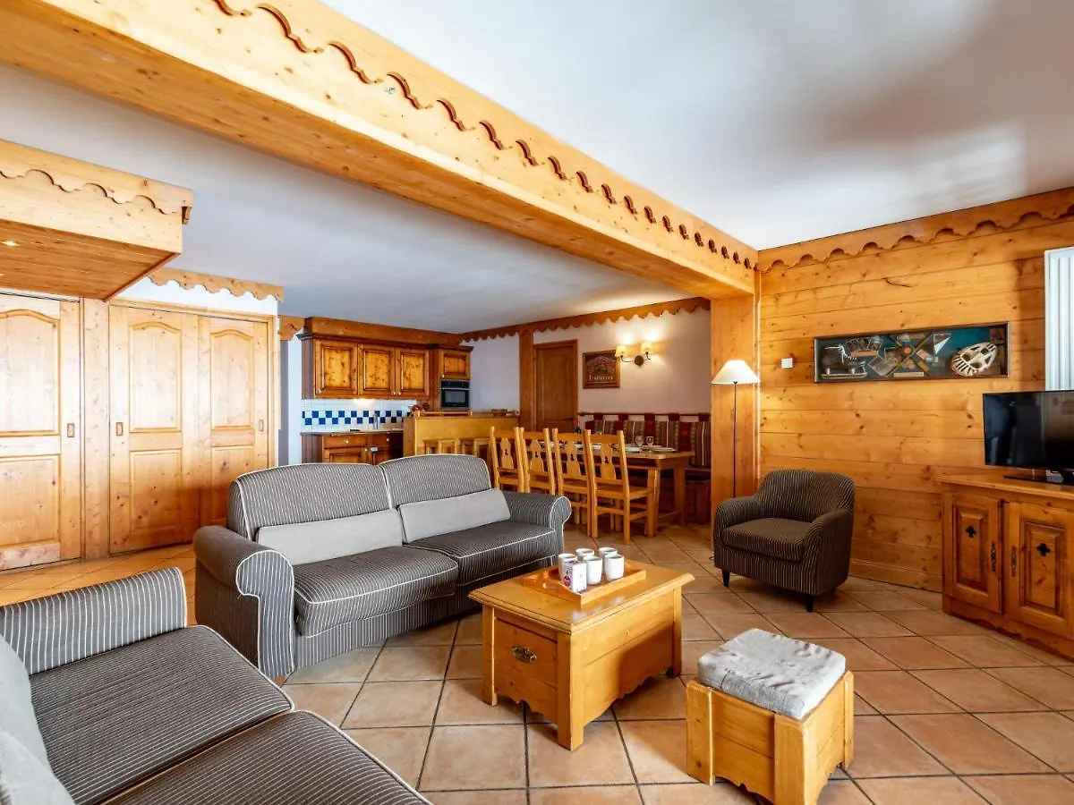 Apartment Ecrin Des Neiges - Val Claret-3 By Interhome Tignes