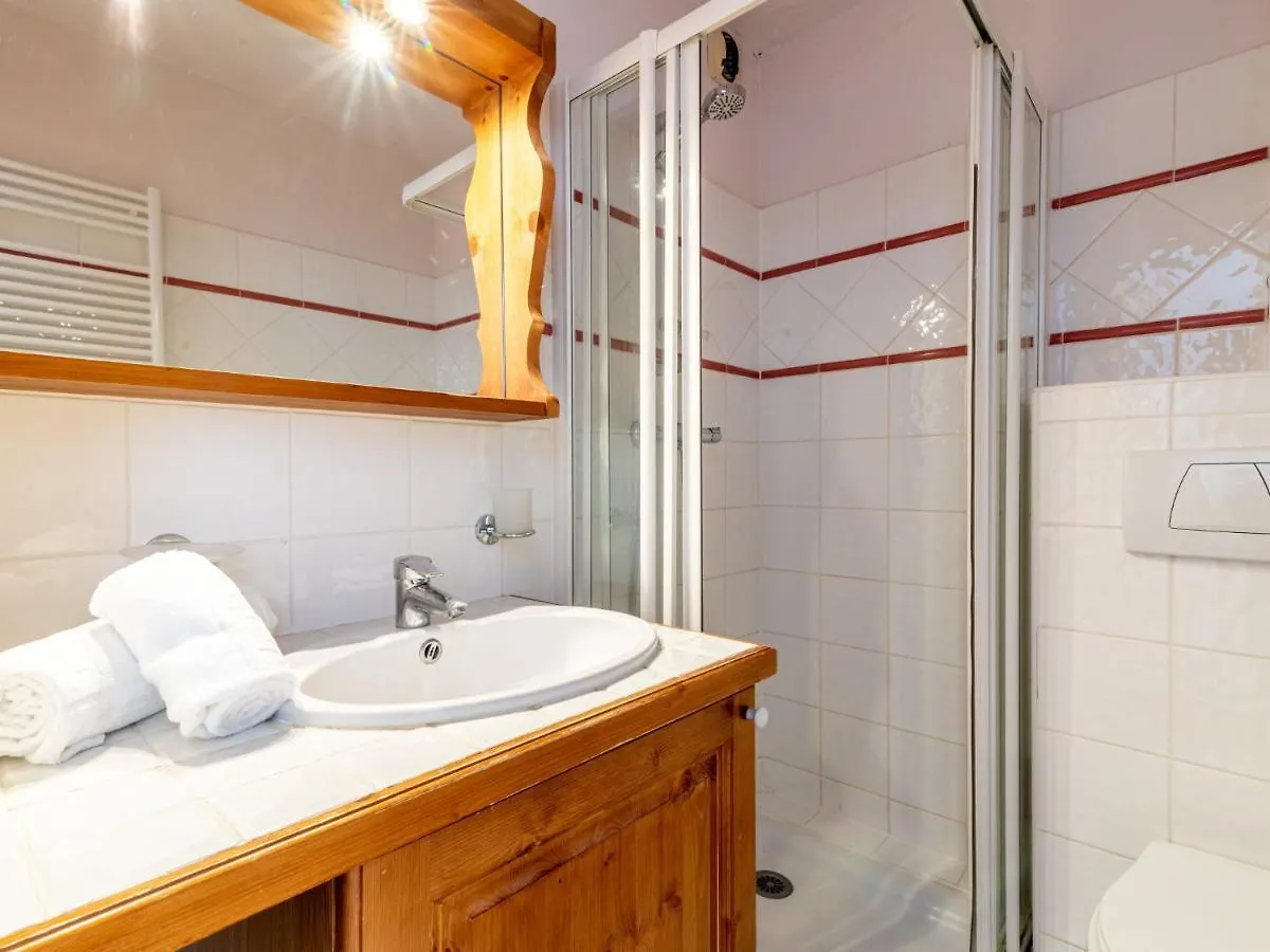 Apartment Ecrin Des Neiges - Val Claret-3 By Interhome Tignes