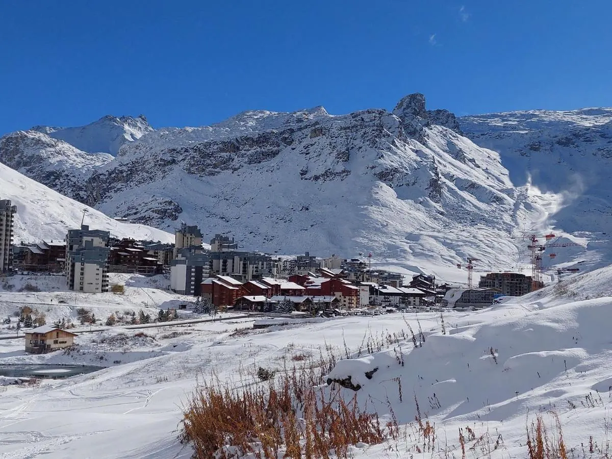 Apartment Ecrin Des Neiges - Val Claret-3 By Interhome Tignes
